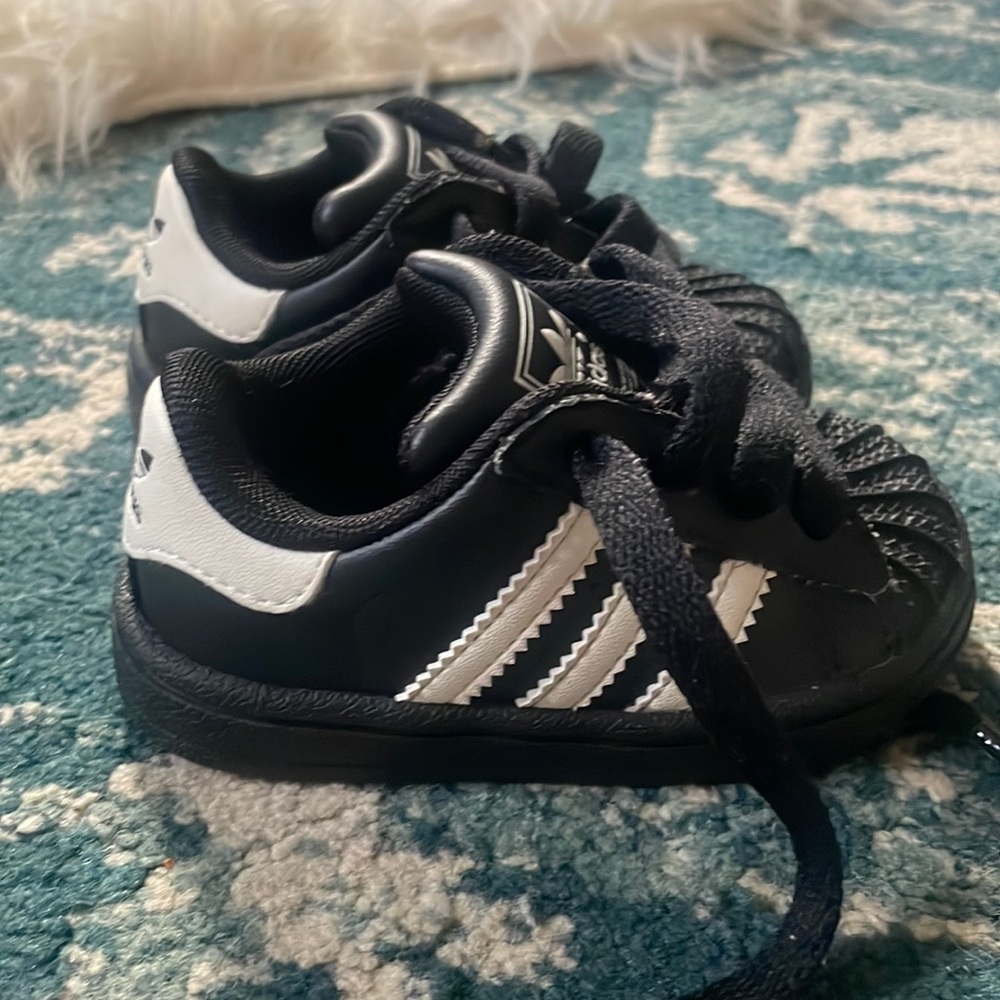 Adidas classic. Hard shell. Black. Baby size 4K.